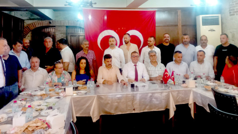 Milliyetçi Hareket Partisi Tarsus İlçe Başkanı Fatih Yıldırım Basınla Kahvaltıda Buluştu.