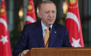 “ONLAR KONUŞUR AKP YAPAR”