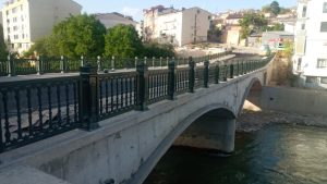 TARİHİ TAŞ KÖPRÜ TRAFİĞE AÇILDI