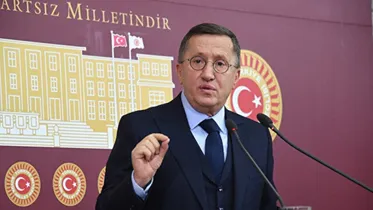 İYİ Partili Türkkan’ın yeni yıl kartı basılmadı: ‘Mesaj siyasi’