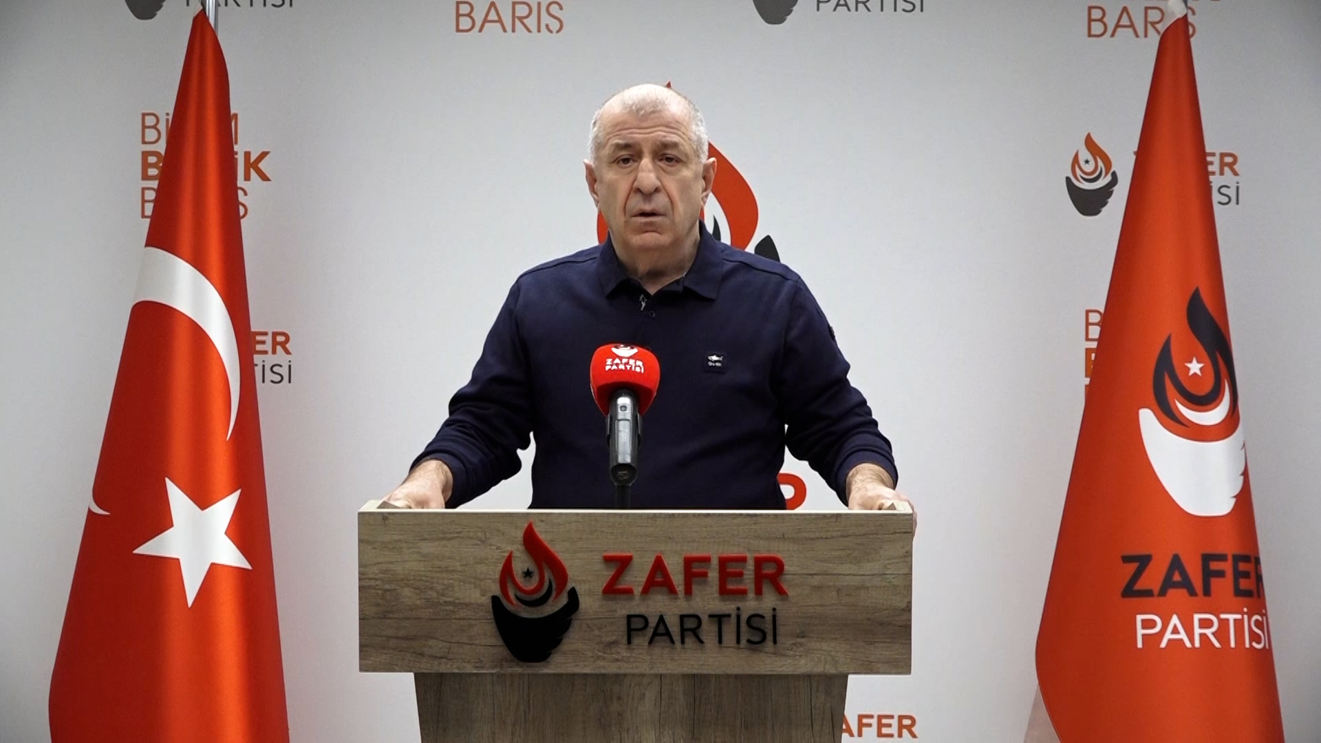 Zafer Partisi’nin 2’nci Olağan Büyük Kongresi Yapıldı.Prof. Dr. Ümit Özdağ, Yeniden Genel Başkan Seçildi.
