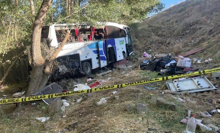Yozgat’ta Trafik Kazası 12 Ölü 19 Yaralı